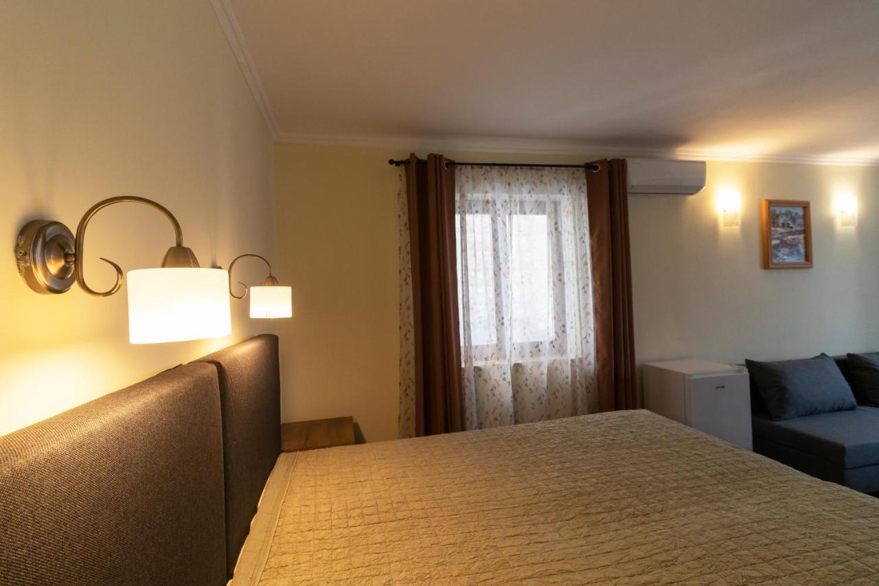 Taverna & Apartment *