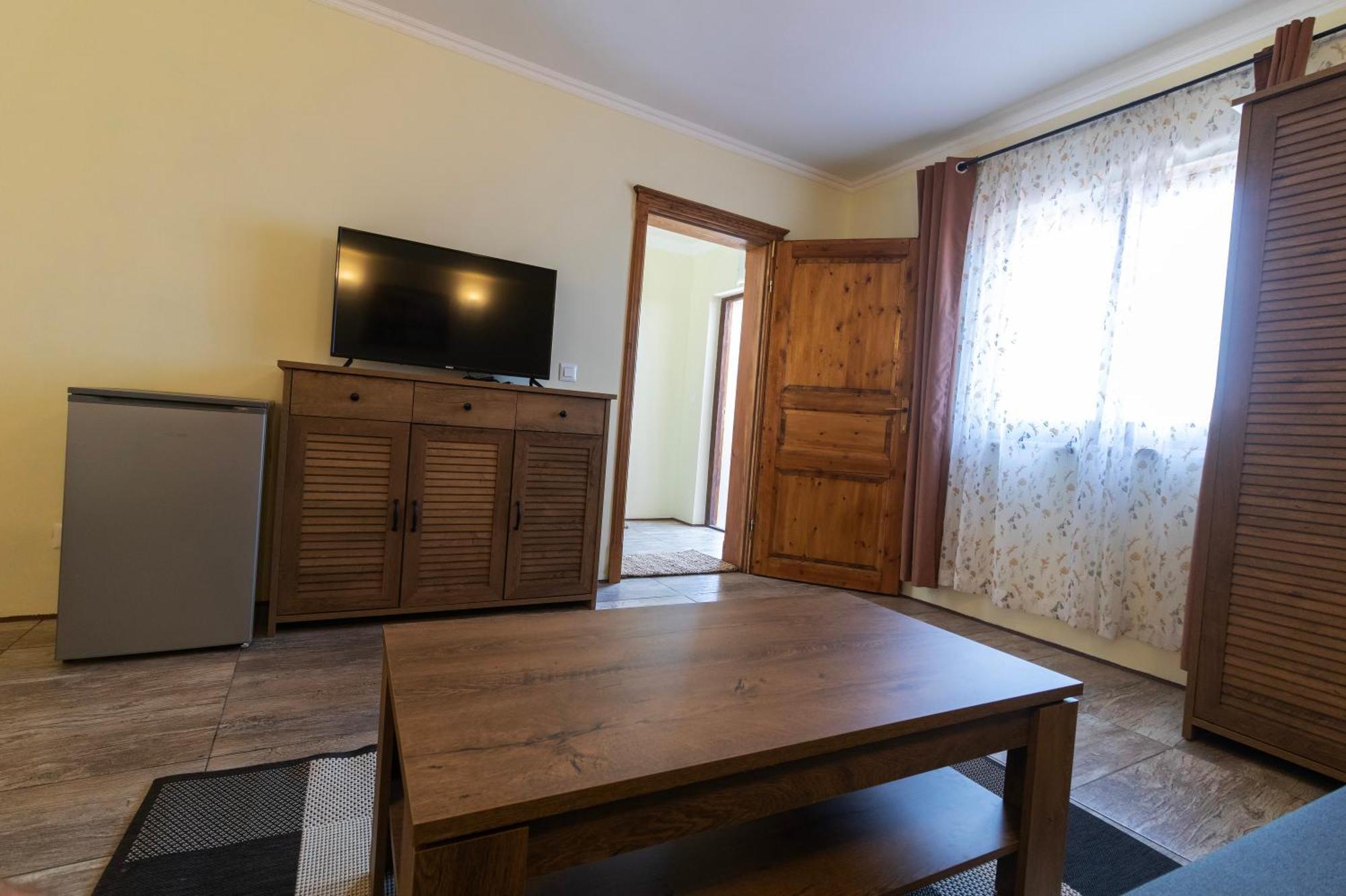 Apartment Taverna & Sutivan