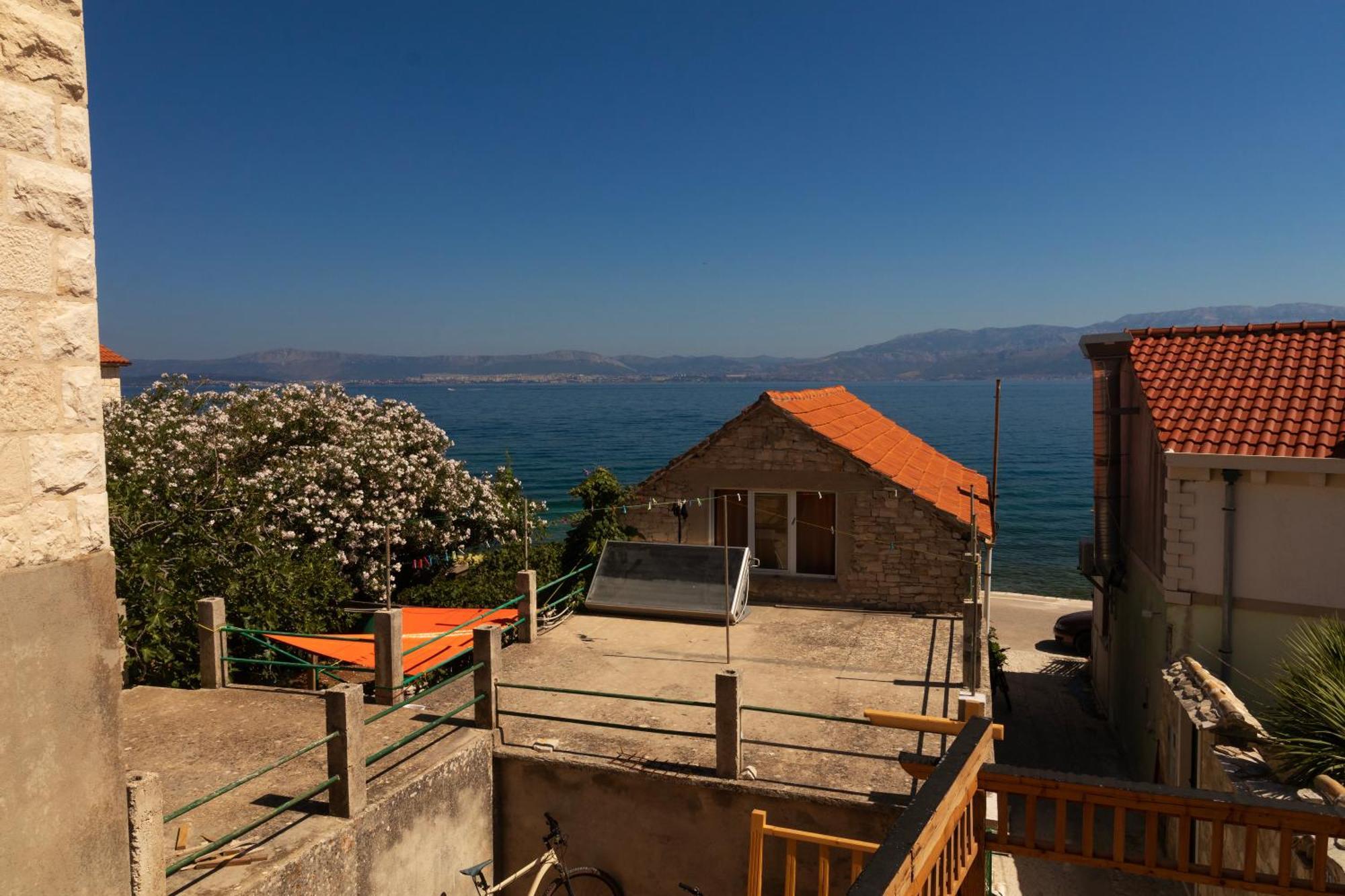 Taverna & Apartment