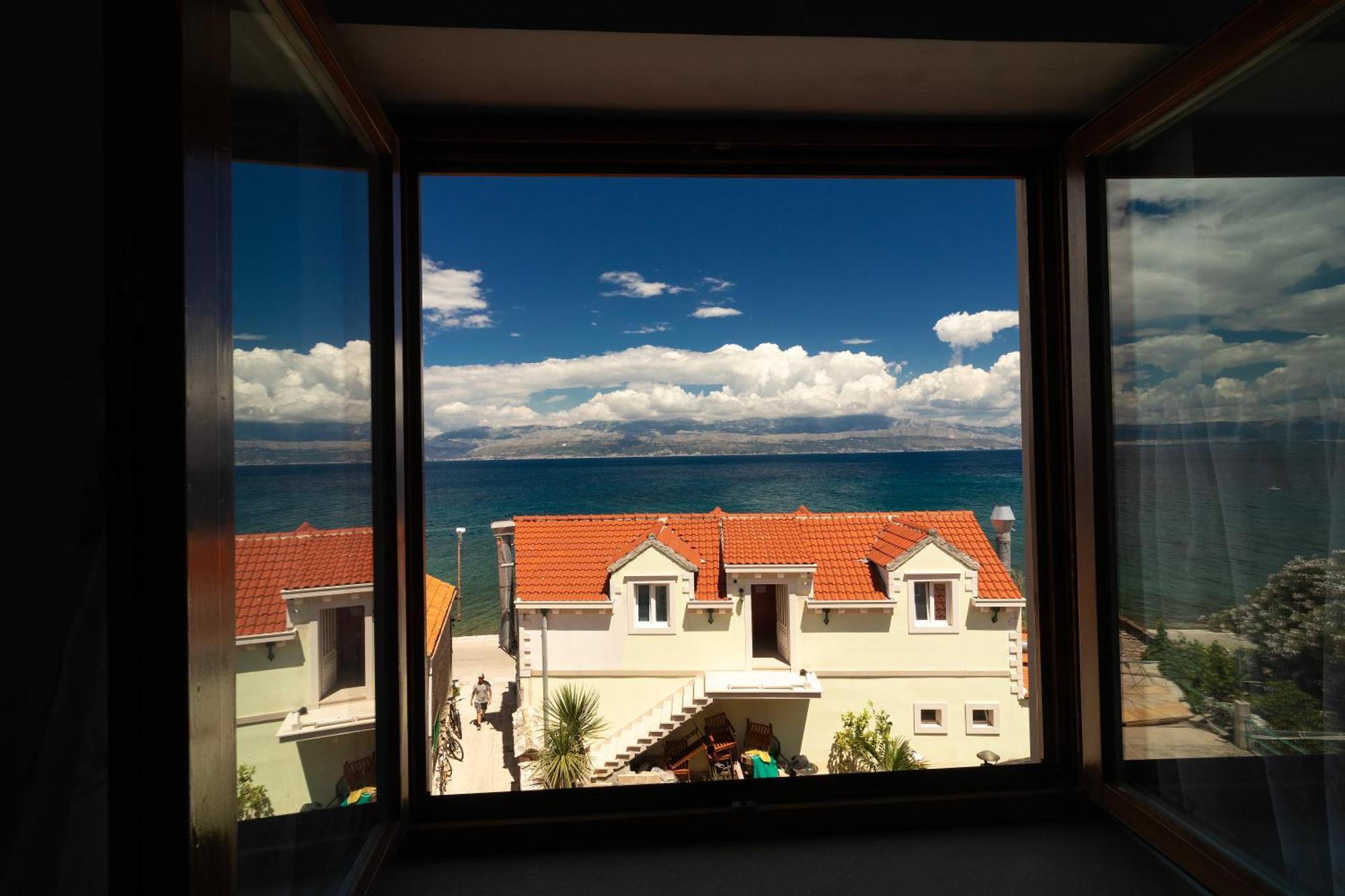 Taverna & Apartment
